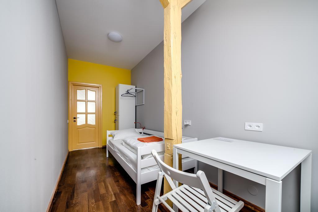 Park Plus Hostel Λβιβ Δωμάτιο φωτογραφία